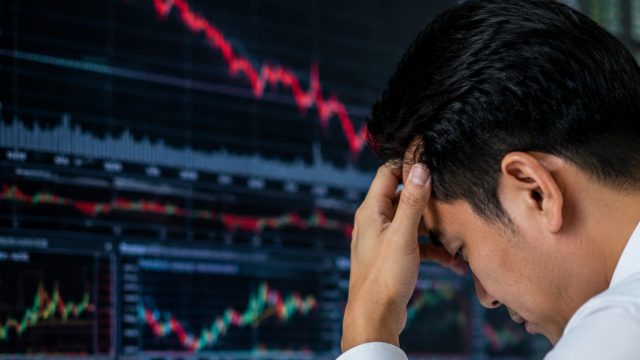 Asian Markets Face Challenges Amid Tech Stocks Decline